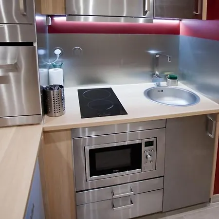 Very Ideal For 2 Near The Halles Apartment